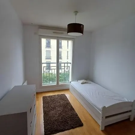 Appartement 3 Pieces De 84 M2 Avec Terrasse - Paris Sud *
